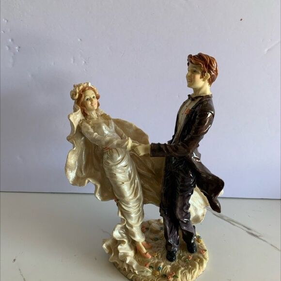 Vintage Dancing‎ Wedding Couple 10 1/2 Tall - Picture 6 of 7